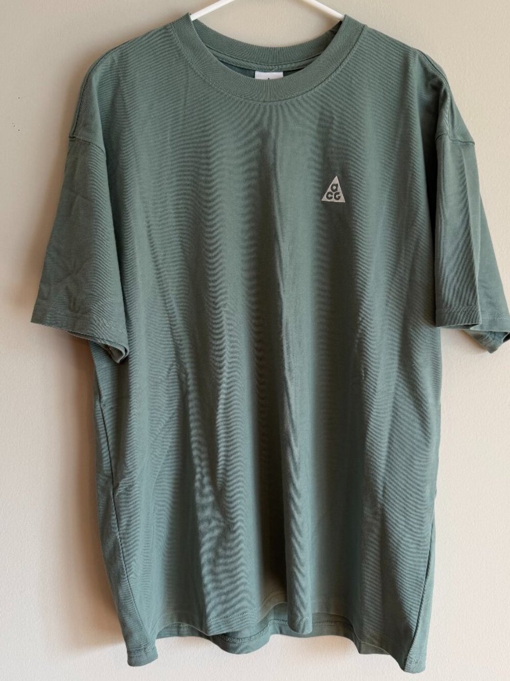 Nike HJ0798-364 Mens Medium ACG Loose Fit Logo T Shirt Tee Max90 Green